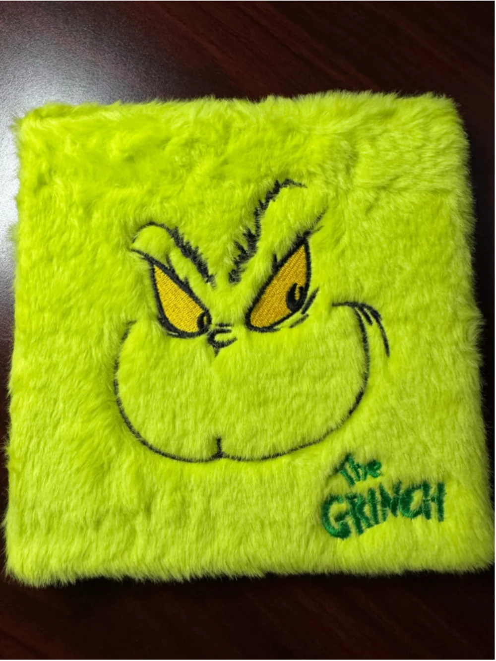 The Grinch Faux Fur 16 Color Eyeshadow Palette Mirror